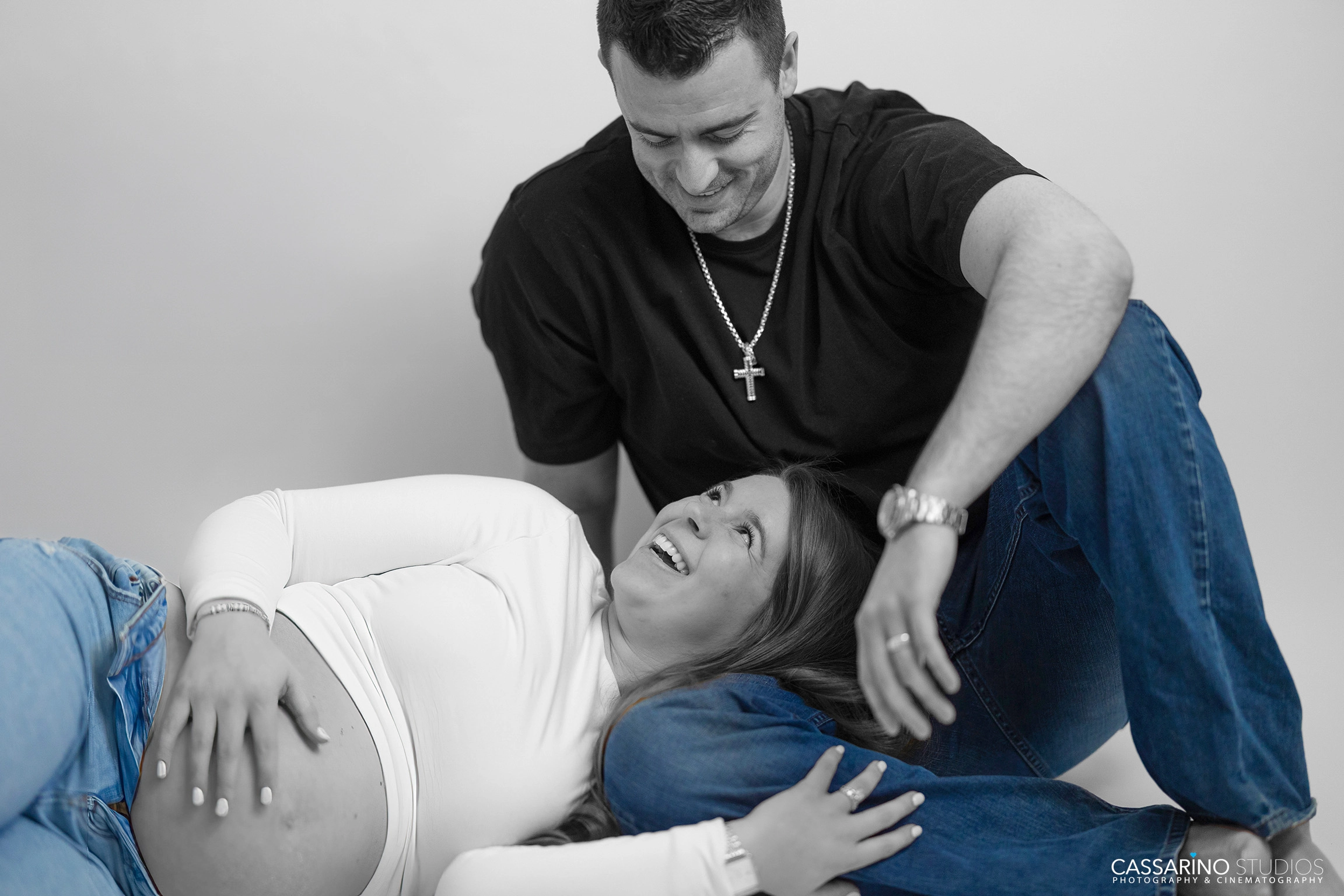 Maternity photographer Long Island NY Cassarino Studios