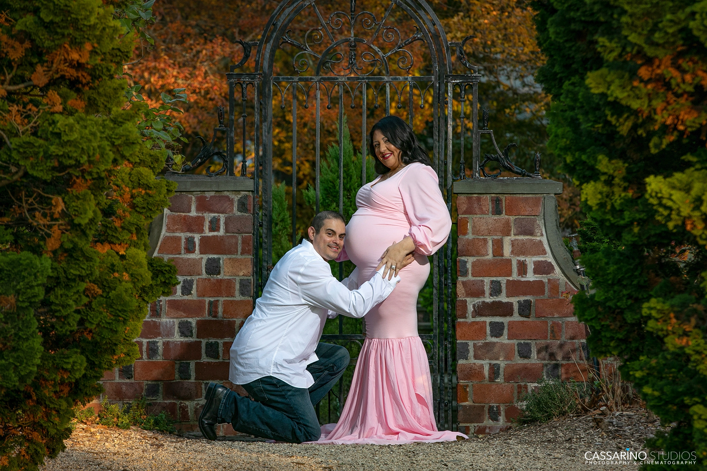 Maternity portrait photographer Long Island Cassarino Studios