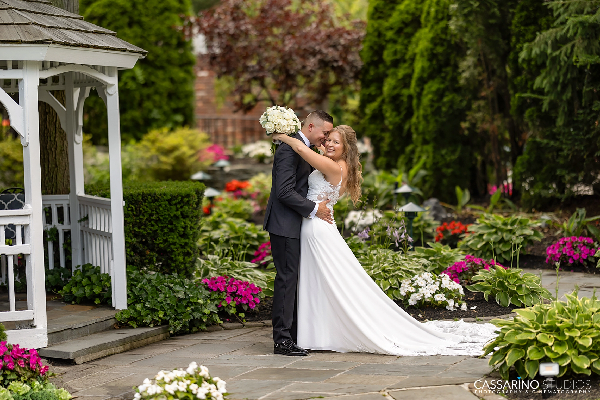 Wedding photography at Russo on the Bay Long Island by Cassarino Studios